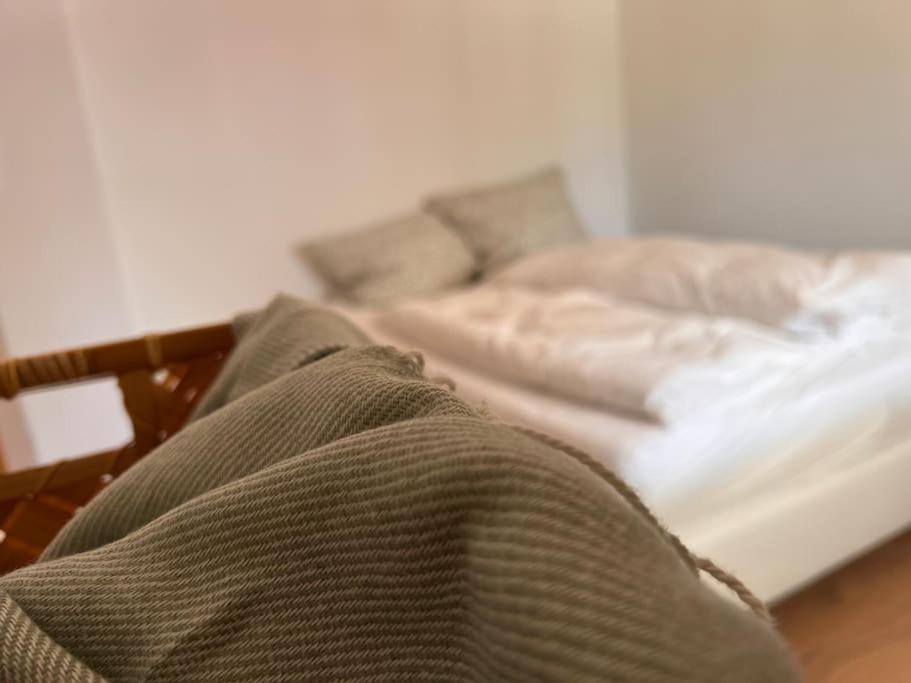 Wunderschoene Wohnung In Perfekter Lage 힐폴트슈타인 외부 사진
